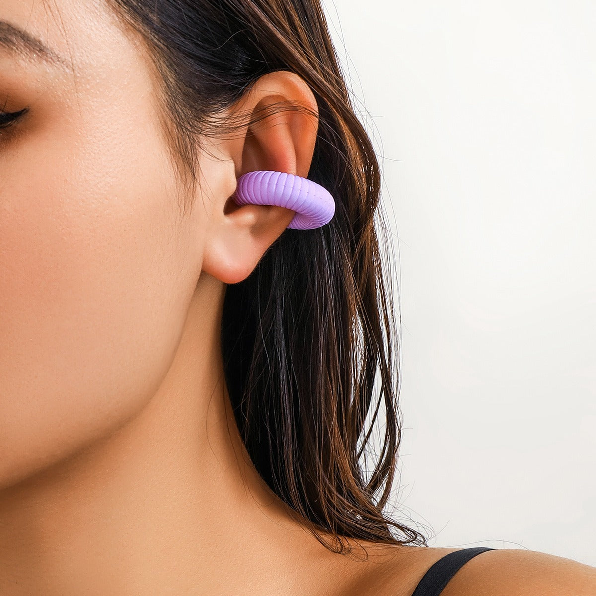 Simple Colorful Threaded Stripes No Piercing Ear Clip Single Ear Bone Nail Women's Trendy Circle Ear Clip