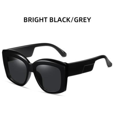 Fashionable gray three-dimensional frame sunglasses
