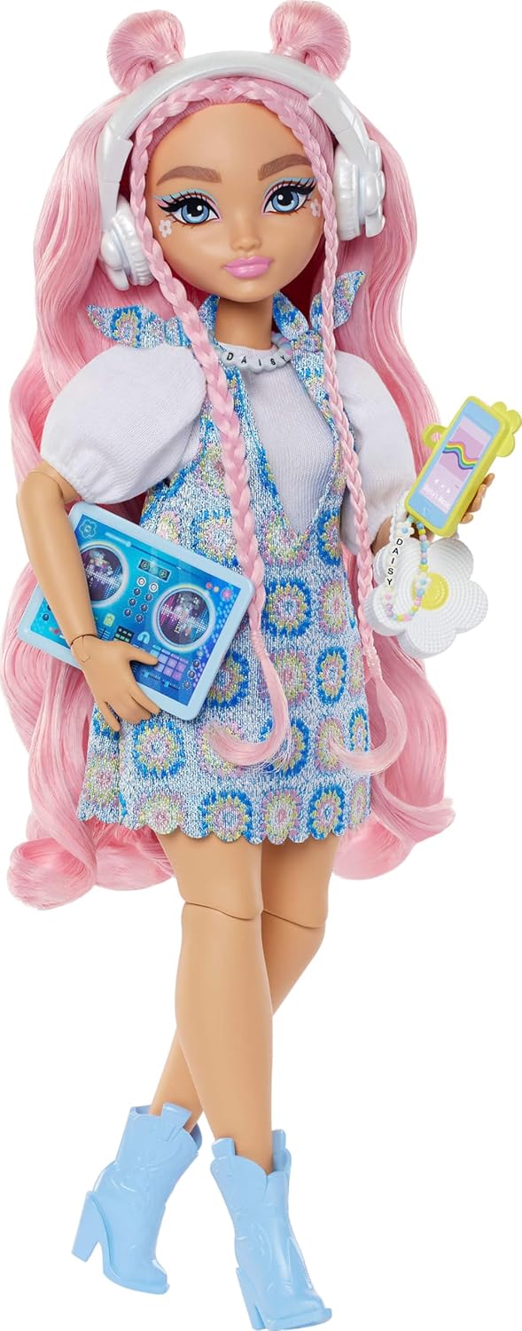 Barbie Dream Besties, Daisy Jean Fashion Doll with 9 DJ & Music Themed Pieces