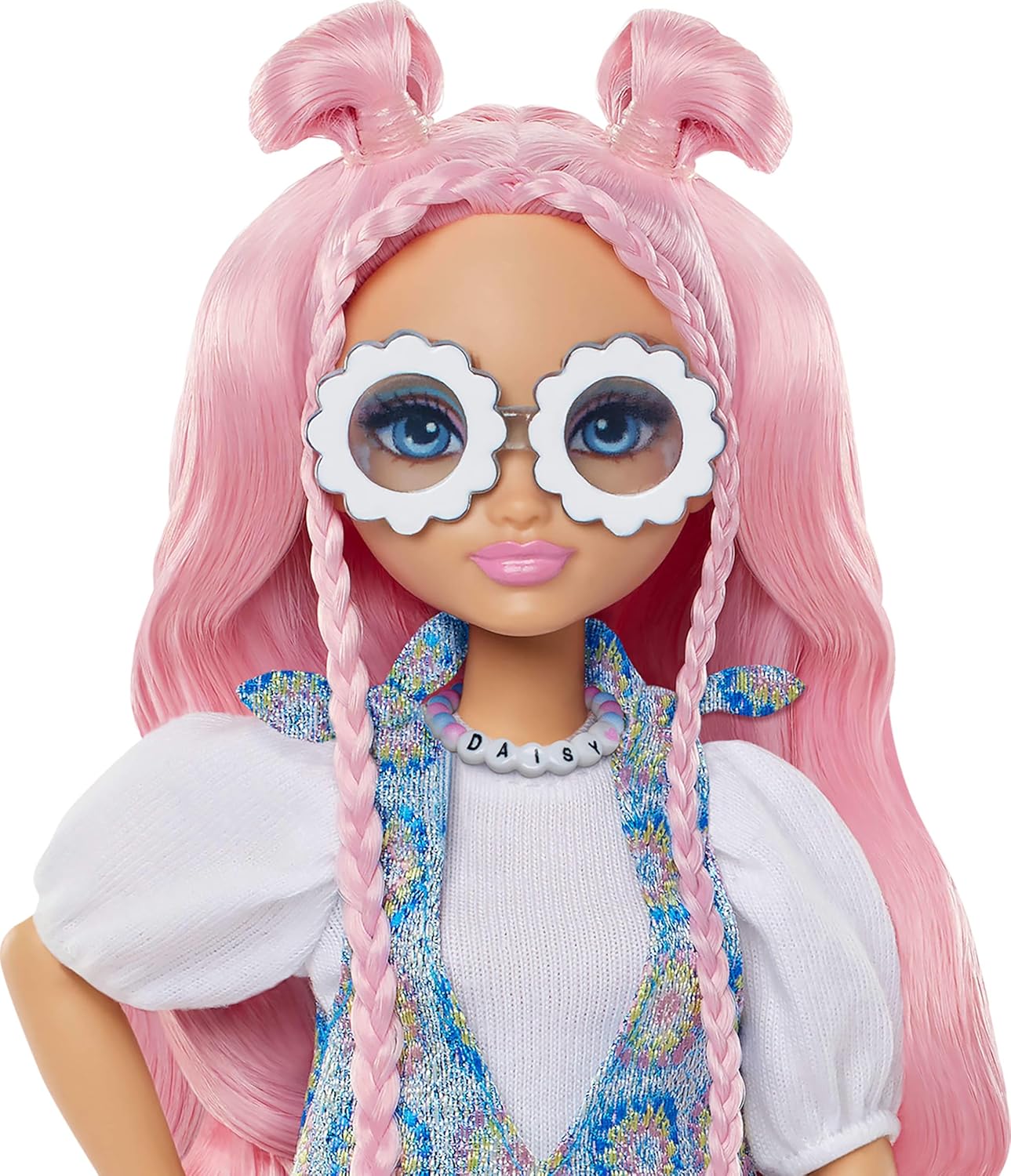 Barbie Dream Besties, Daisy Jean Fashion Doll with 9 DJ & Music Themed Pieces