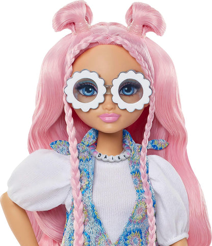 Barbie Dream Besties, Daisy Jean Fashion Doll with 9 DJ & Music Themed Pieces