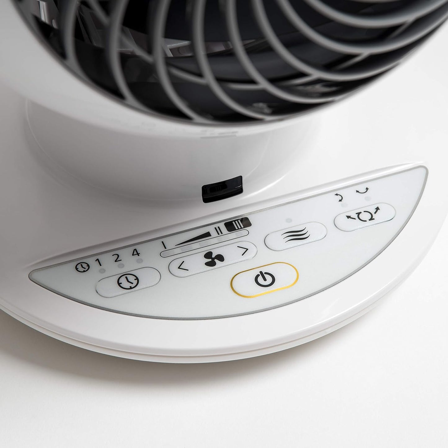 WOOZOO Desk Fan with Remote, Oscillating Table Air Circulator, 5 Speeds, 82ft Max Air Distance, Adjustable Tilt, Low Noise Motor, Small Fan for Bedroom, Office, Dorm, White