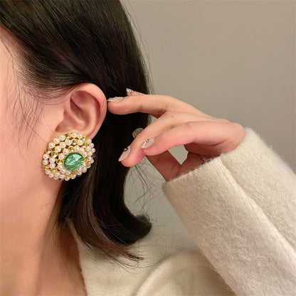 Exaggerated large pearl round ear clips for women